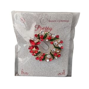 Pretty Collection Red and Gold Wreath Brooch
